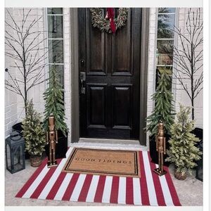 Meet your Posher, Lisi